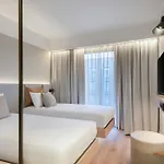 Moxy Pompeii 4*