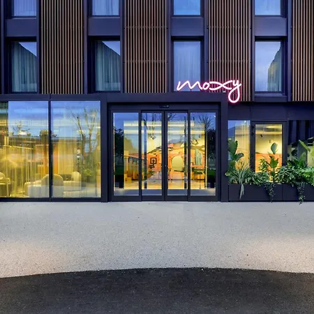 Moxy Pompeii Torre Annunziata