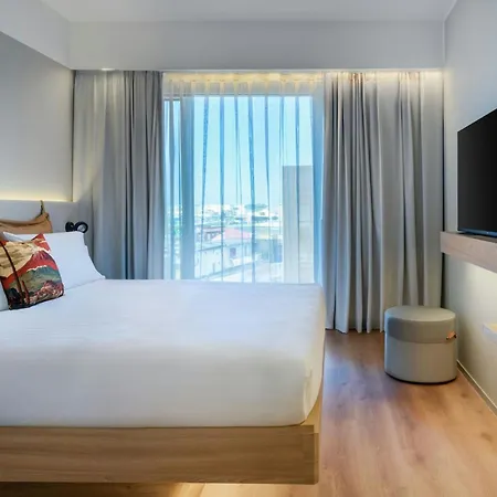 Moxy Pompeii Hotel 4*