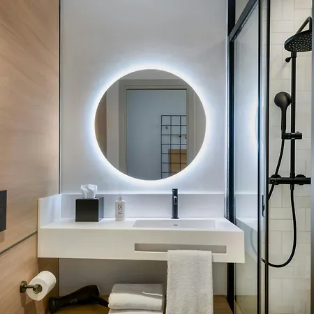 Hotel Moxy Pompeii